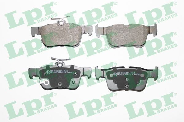 Plaquette de frein FORD GALAXY-MONDEO-FOCUS-KUGA AR | 05P1978 | 05P2356 | GDB2115 | LPR |